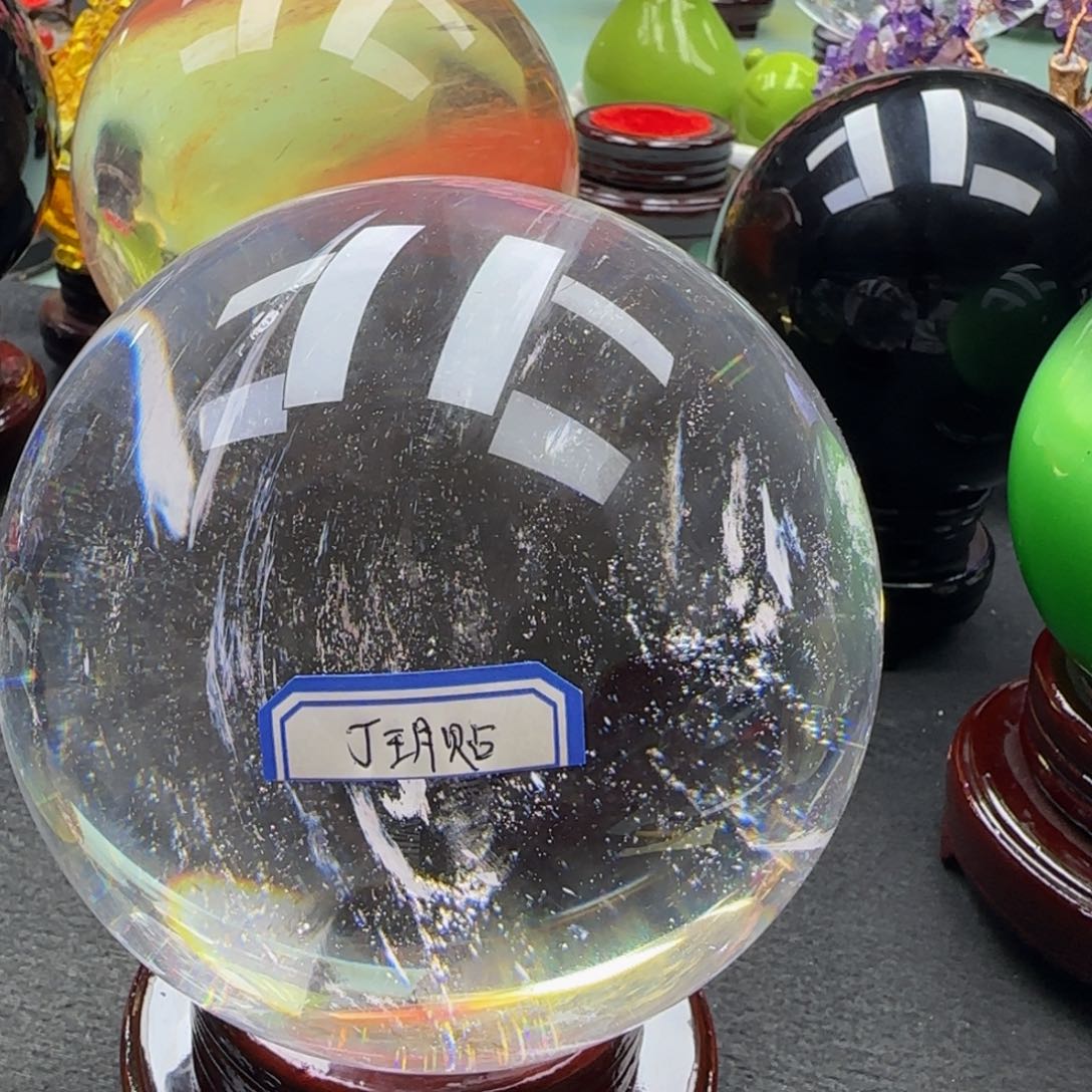 石材13.8厘米白水晶球