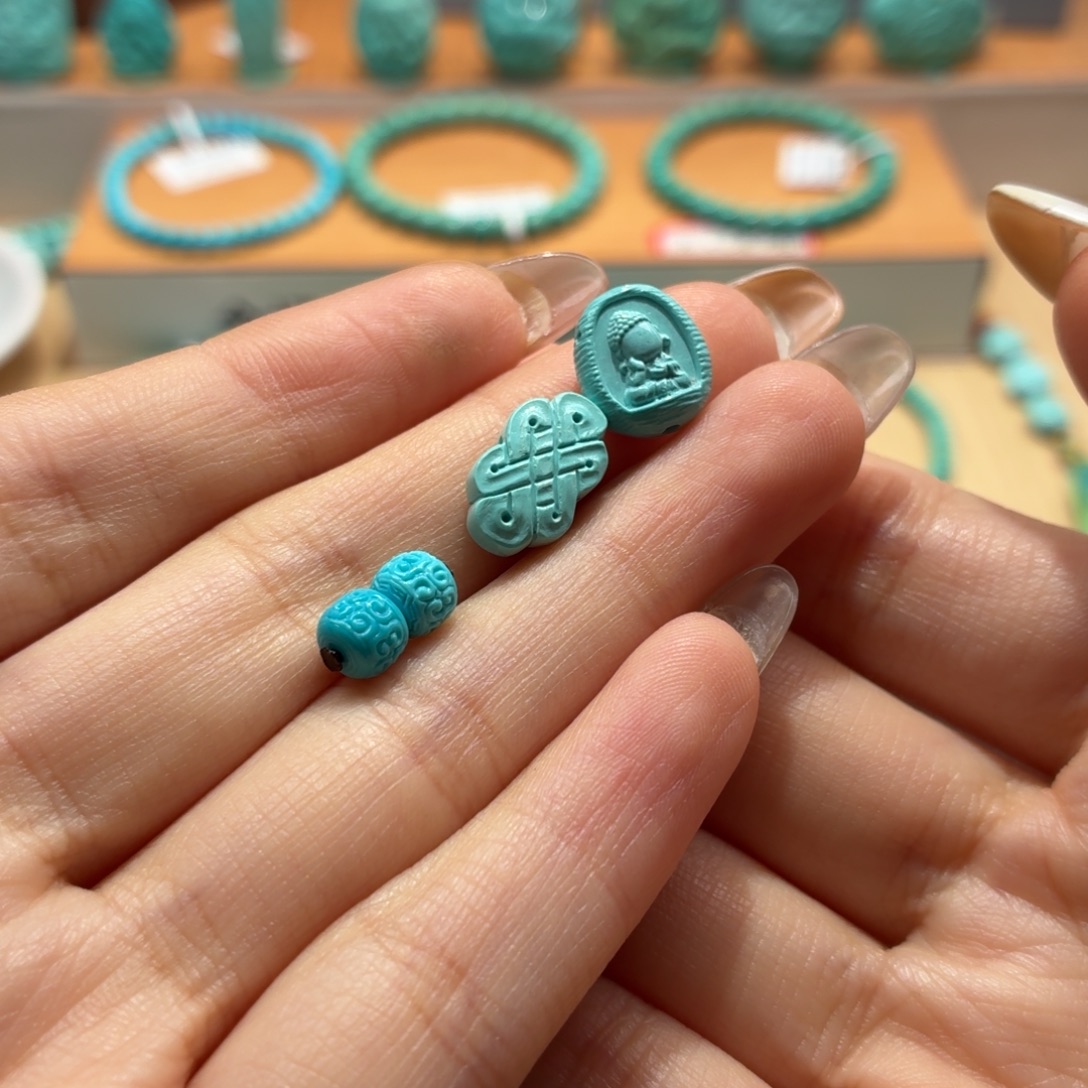 心***@绿松石未镶嵌珠宝奇石