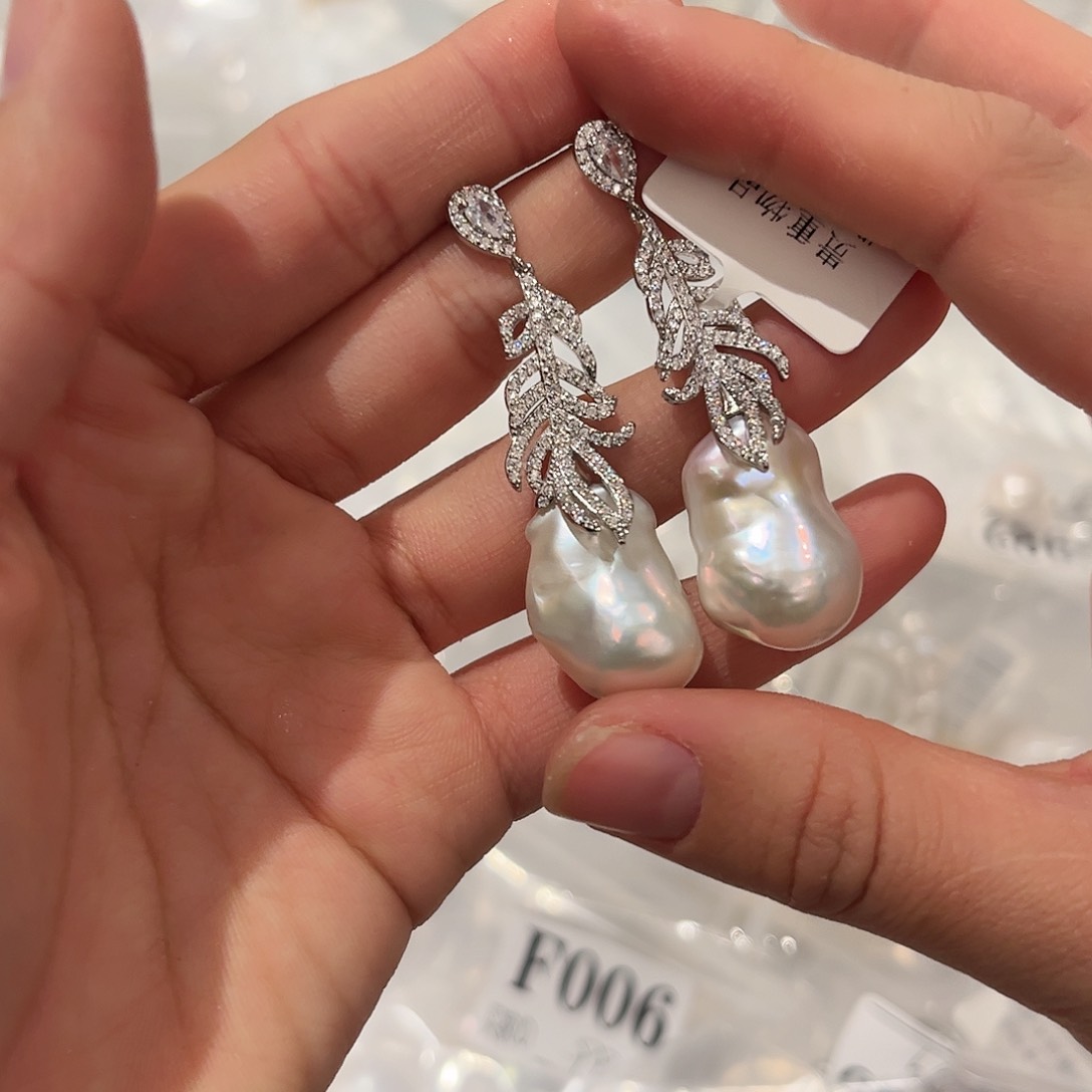 淡水珍珠耳饰合金