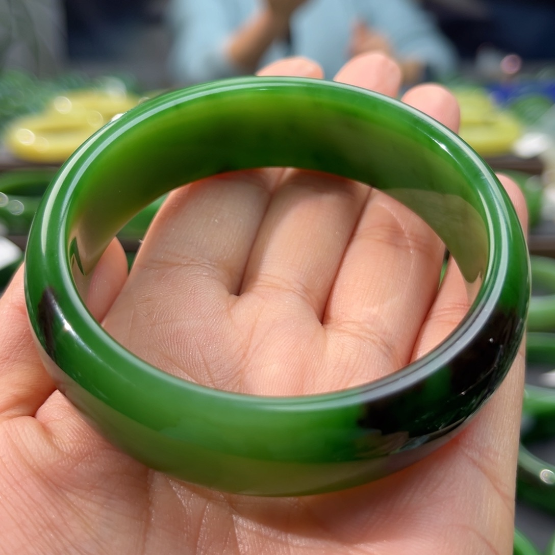 和田玉（碧玉）手镯未镶嵌