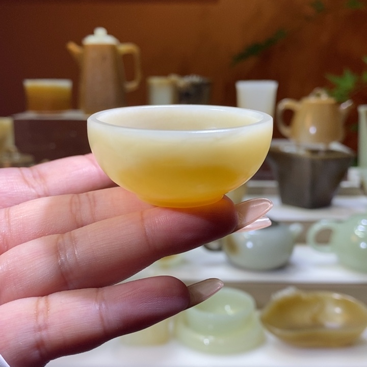 和田玉未镶嵌摆件且末金黄糖玉杯