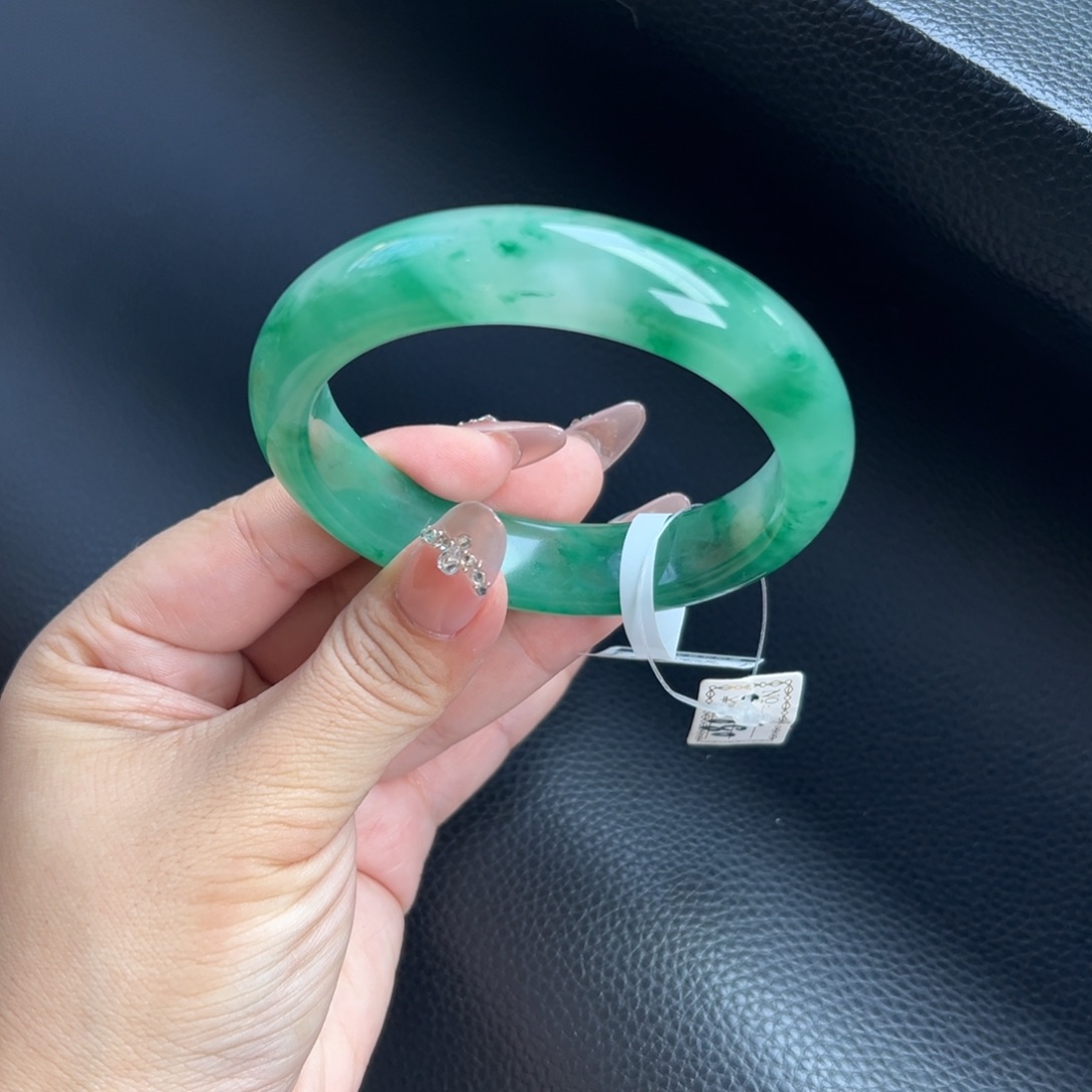 石英质玉未镶嵌手镯61