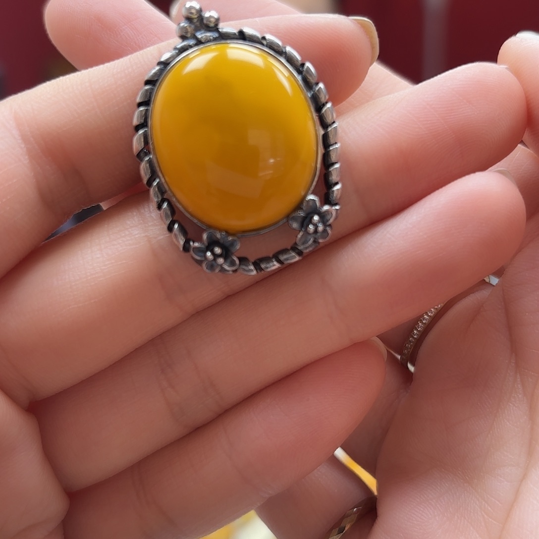 琥珀裸石未镶嵌47戒指