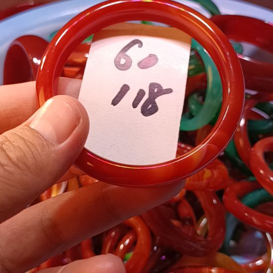 玛瑙/玉髓未镶嵌手镯