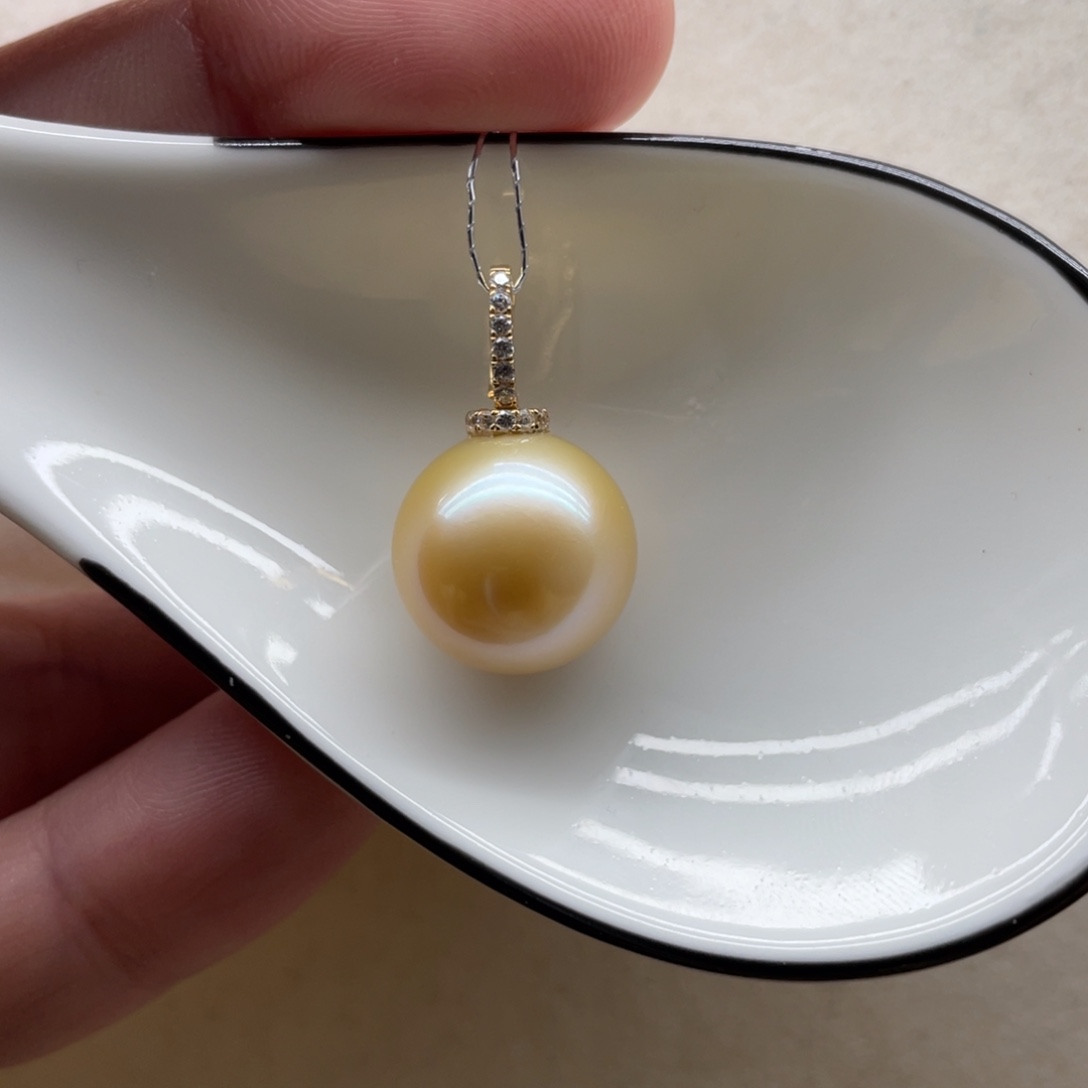 海水珍珠颈饰18K金镶嵌13-14m m