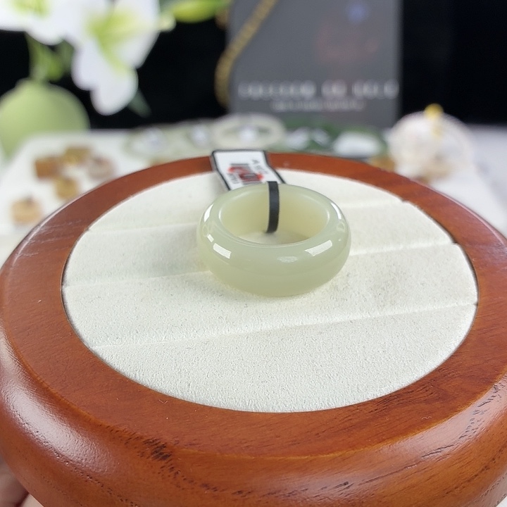 和田玉（糖玉）未镶嵌戒指i102晴水轮胎18.2不退换