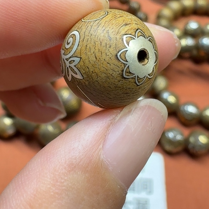 大叶紫檀（黑酸枝木类）