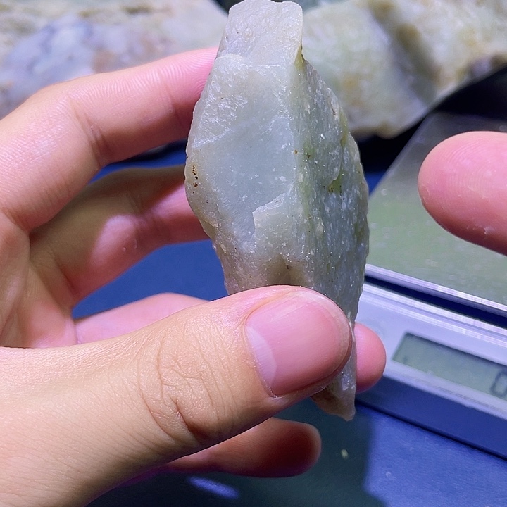 未镶嵌和田玉（糖玉）珠宝半成品