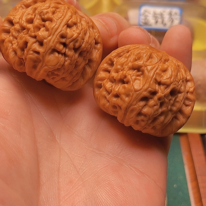 文玩核桃把件44粗筋元宝