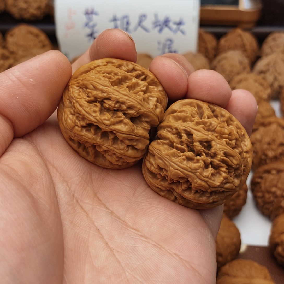 文玩核桃吊坠T*m租金