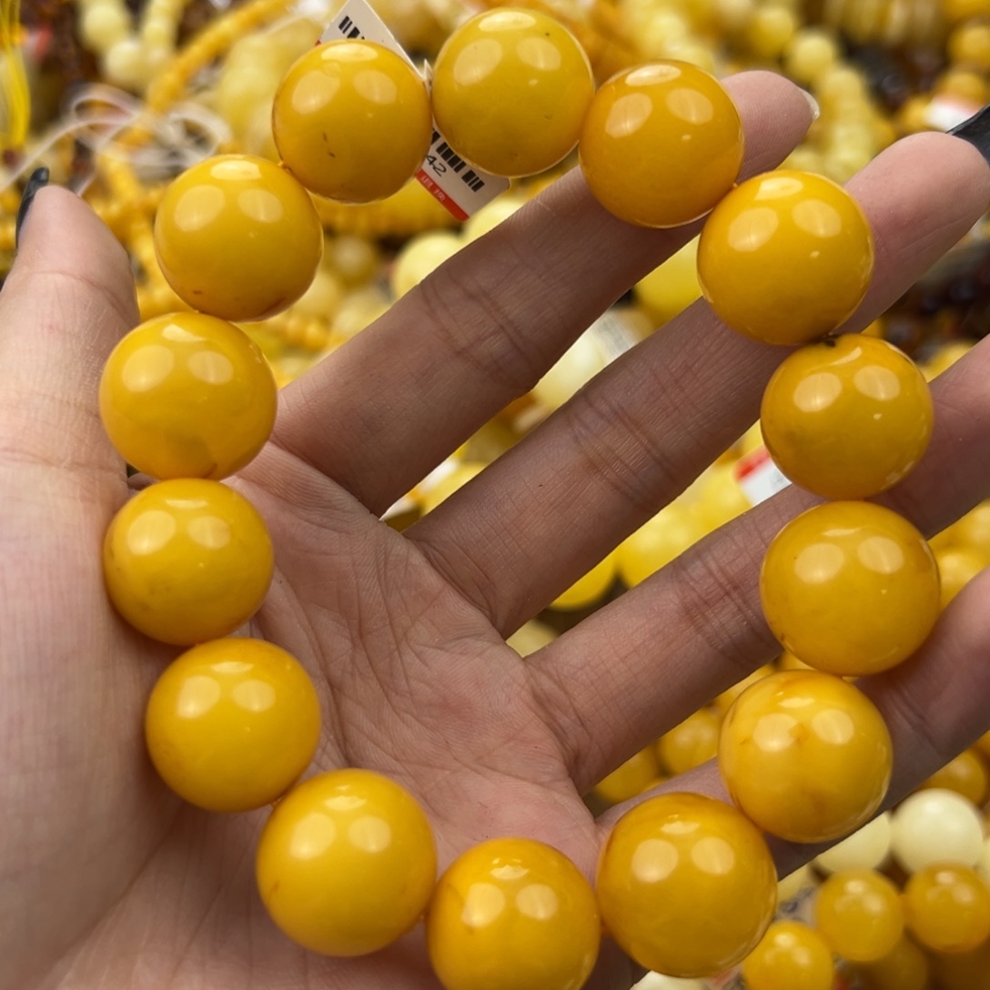 琥珀珠宝奇石未镶嵌