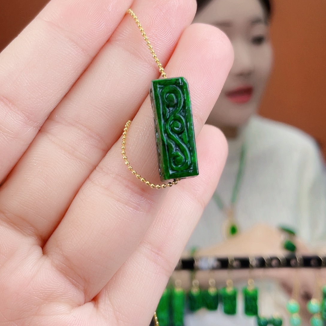 翡翠未镶嵌耳饰饰品