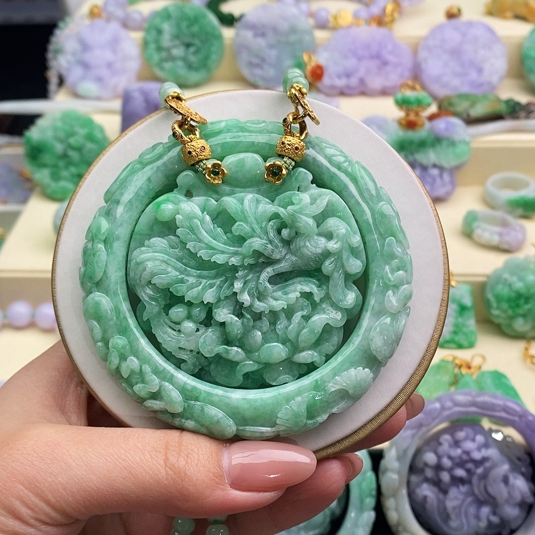 翡翠未镶嵌手镯套镯