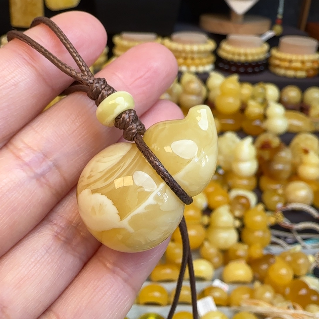 琥珀未镶嵌套链天然俄料浓白妖花蜜蜡葫芦