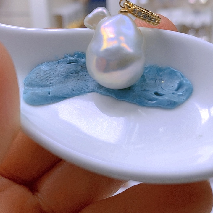 淡水珍珠颈饰合金