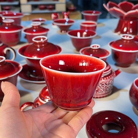 景德镇陶瓷红马坊马蹄杯