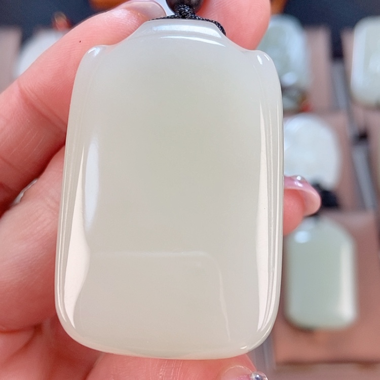 【闪购商品】和田玉颈饰未镶嵌