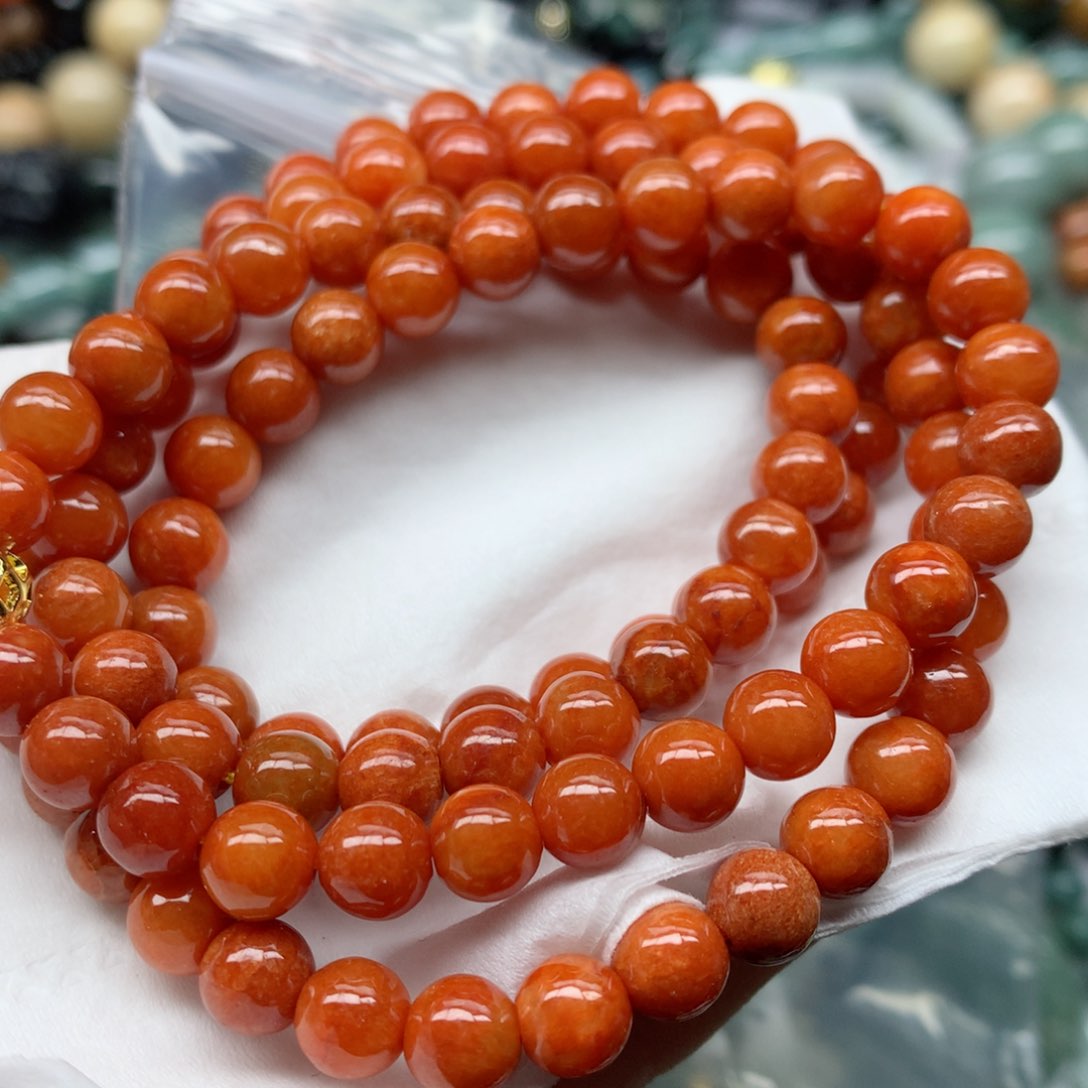 翡翠颈饰未镶嵌珠子