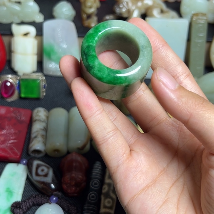 吊坠滴血莲花菩提