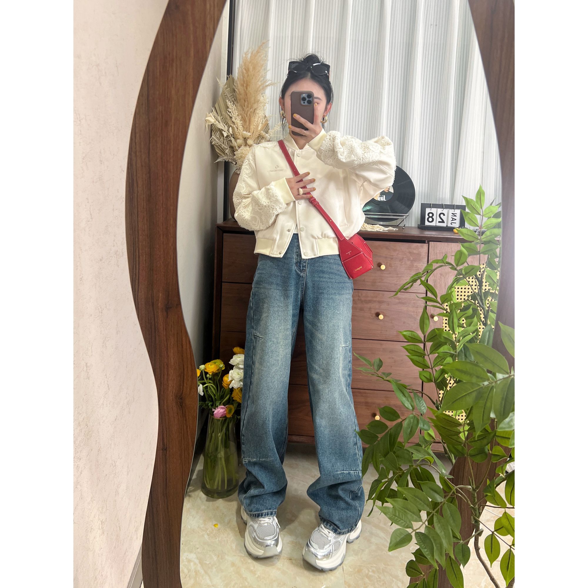 25022短外套女蕾丝拼接上衣2025春季新款小个子别致棒球服夹克