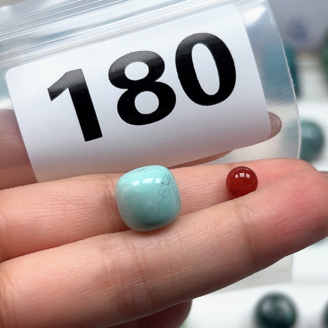 南红玛瑙颈饰未镶嵌