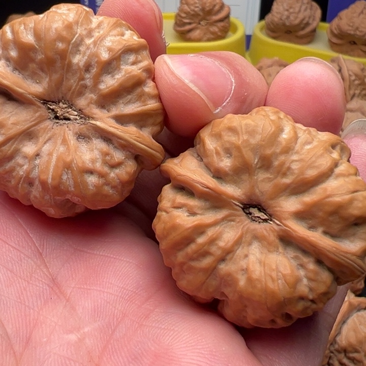 山****文玩核桃文玩核桃