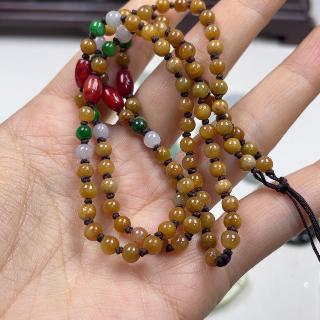 翡翠未镶嵌颈饰牌子