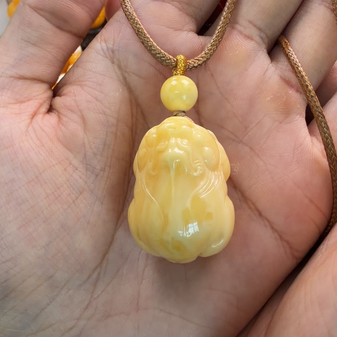 琥珀未镶嵌珠宝奇石12g