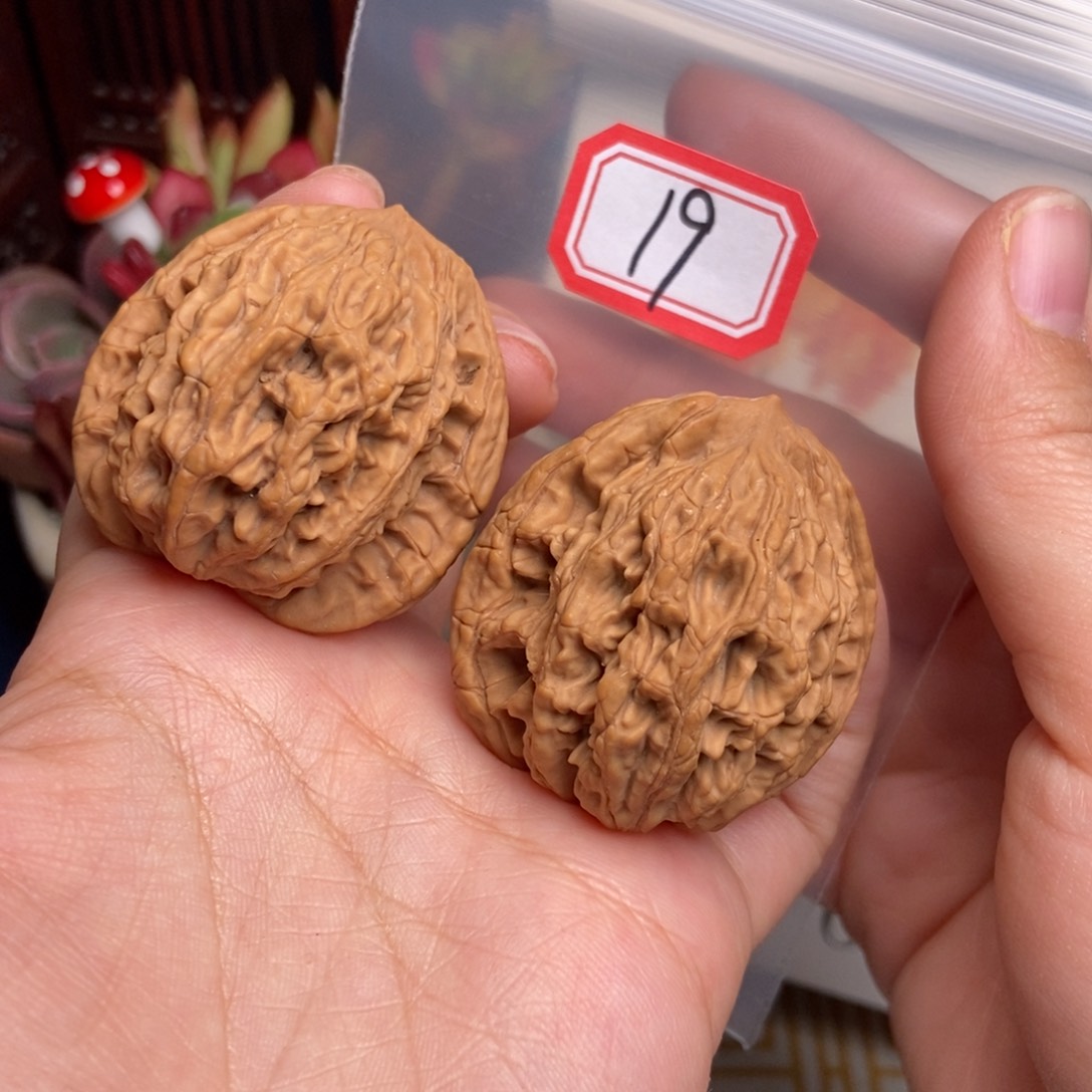 文玩核桃吊坠19号 虎头