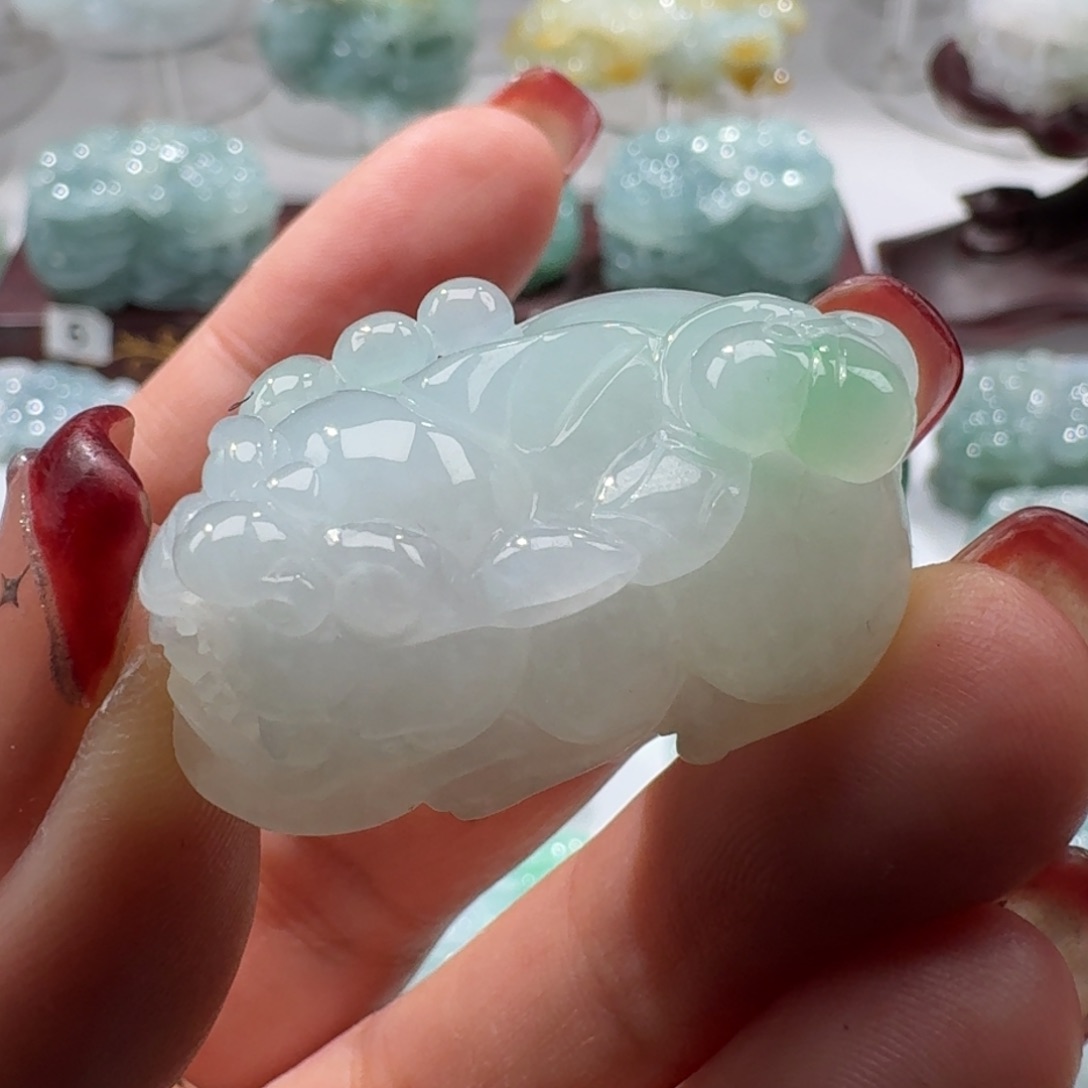 定制翡翠未镶嵌貔貅