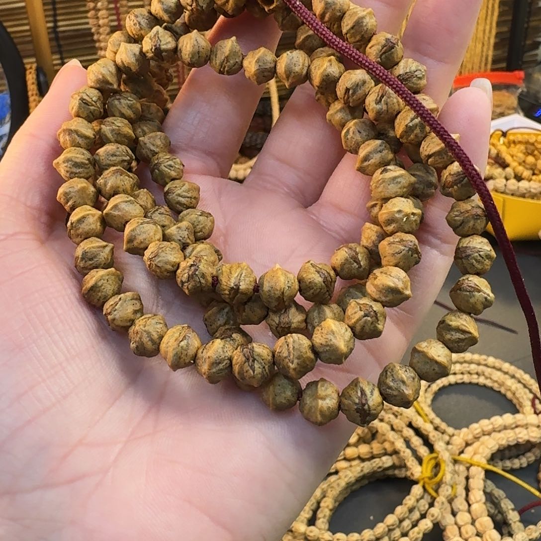 柏香籽/百香籽把件醒*?