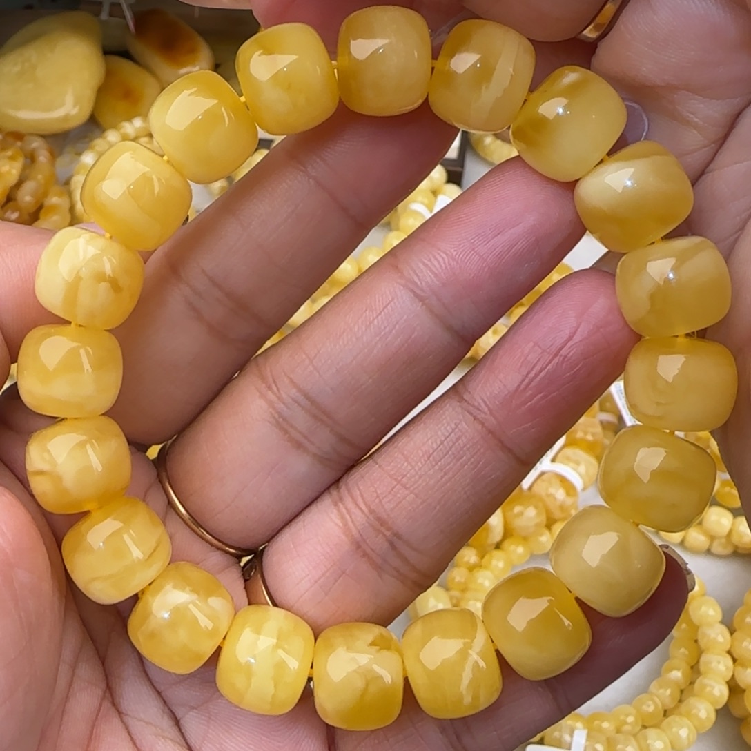 蜜蜡未镶嵌手链妖白花老型手串