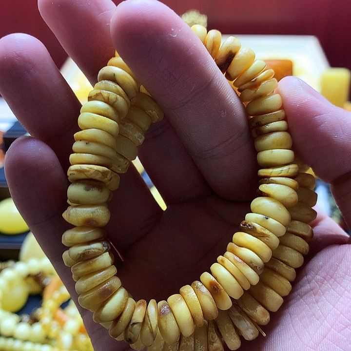 琥珀珠宝奇石未镶嵌多样性发其一