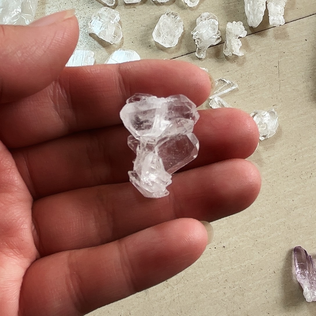 峰***哥水晶珠宝半成品未镶嵌