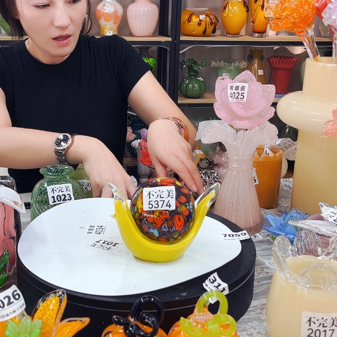 5374 家悦琉璃工艺品不完美