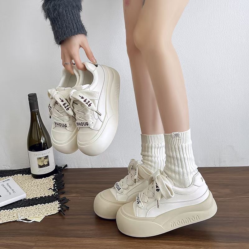 娃娃头丑萌面包鞋女2025春季款厚底增高系带舒适百搭松糕板鞋9821