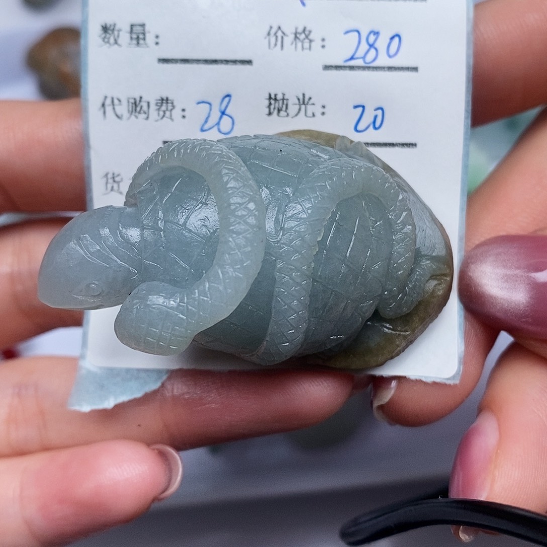 二***风定制翡翠未镶嵌翡翠