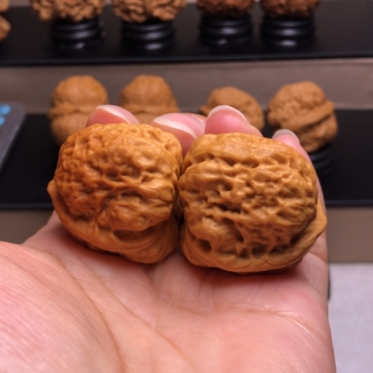 文玩核桃把件卧莲金蟾23