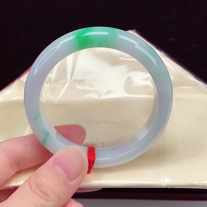 翡翠未镶嵌手镯翡翠