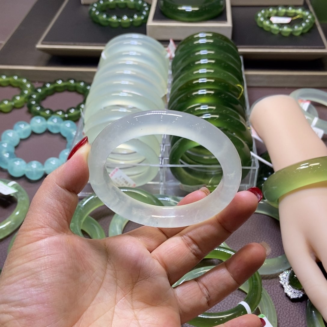 蛇纹石玉手镯58未镶嵌