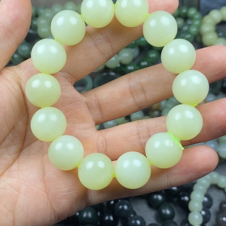 阳***光手链未镶嵌和田玉