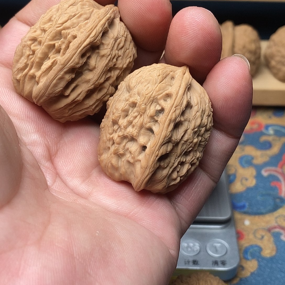 文玩核桃把件特**郝炮弹36