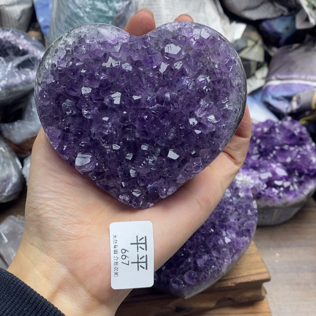 紫晶未镶嵌大型摆件（非配饰）