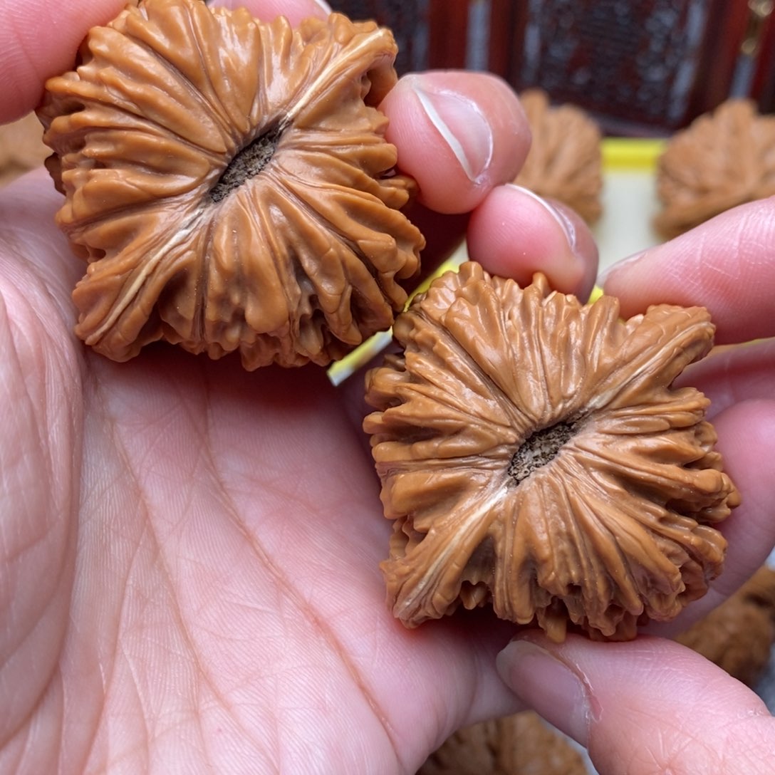 文玩核桃把件毕业精品四座楼46尺