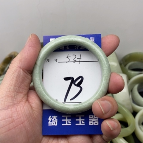 未镶嵌蛇纹石玉手镯