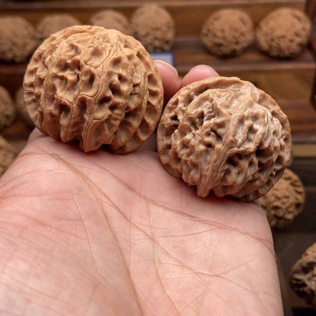 把件桃核苹果圆核桃