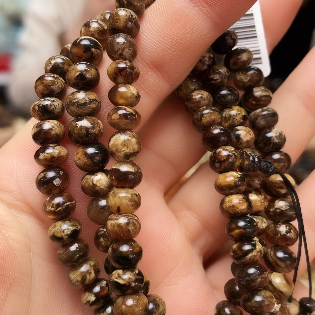 琥珀裸石未镶嵌七10775