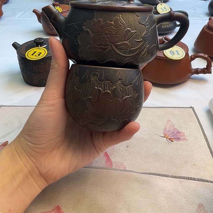 广西钦州坭兴陶茶壶