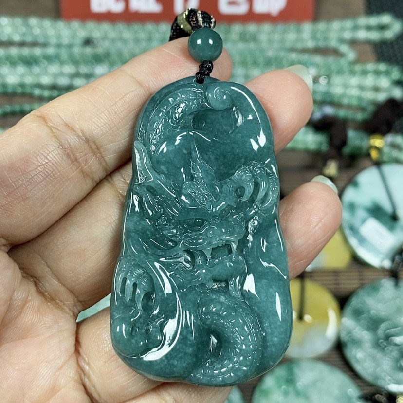 【闪购商品】翡翠颈饰未镶嵌玉吊坠翡翠玉随性龙牌