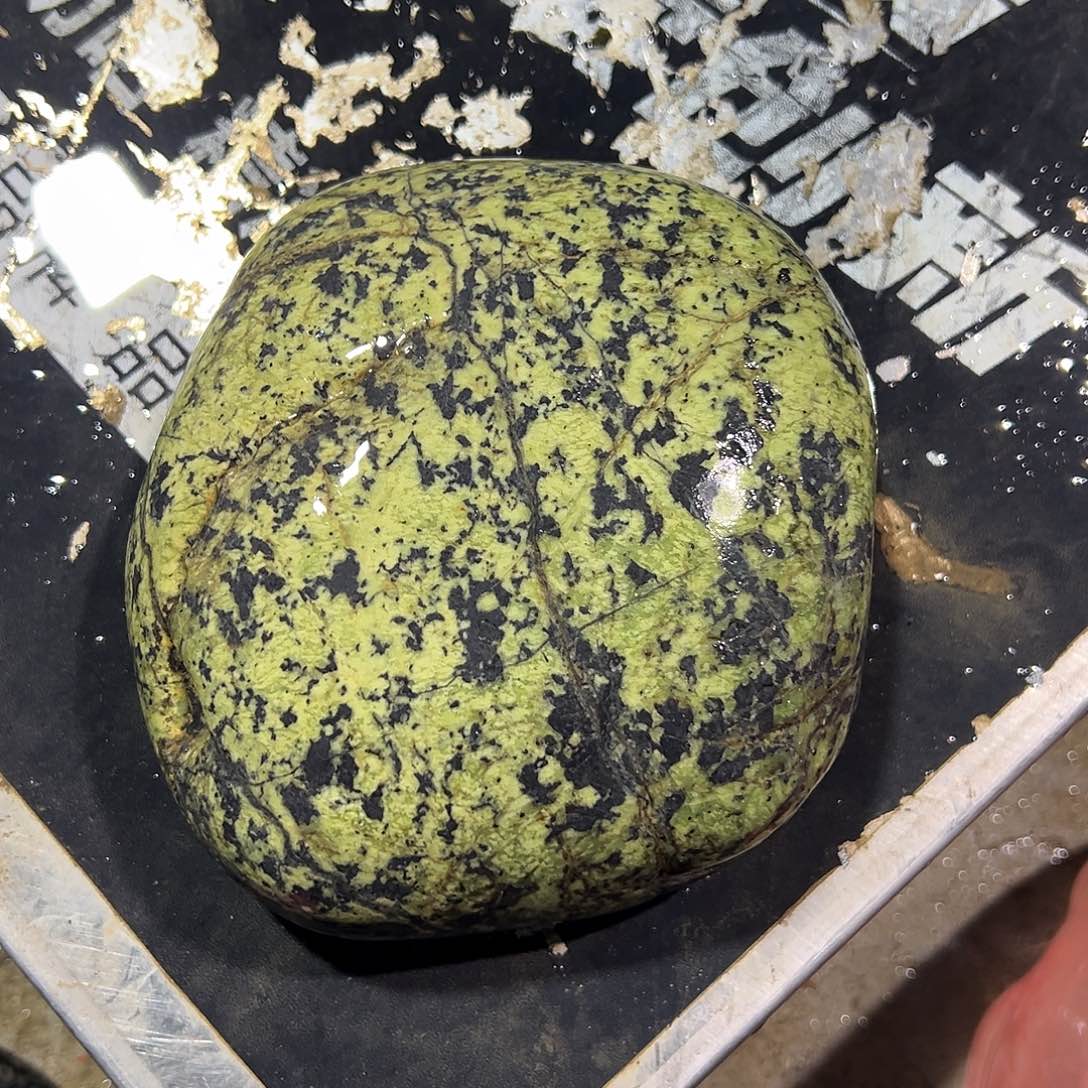 未镶嵌蛇纹石玉西藏藏玉药王石青*